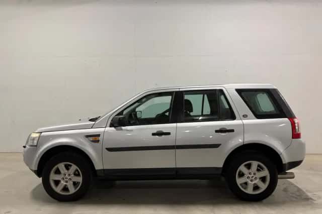 Land Rover Freelander (2007) thumbnail 1