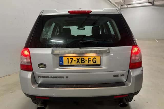 Land Rover Freelander (2007) thumbnail 3
