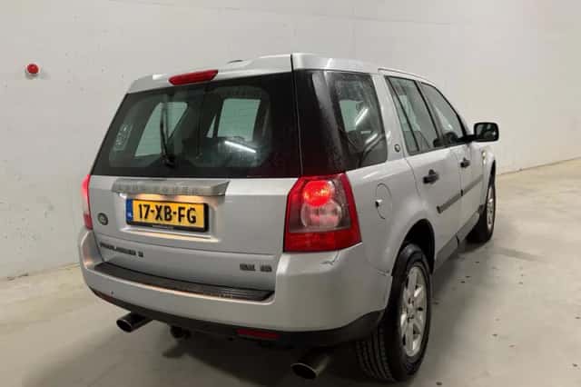 Land Rover Freelander (2007) thumbnail 4