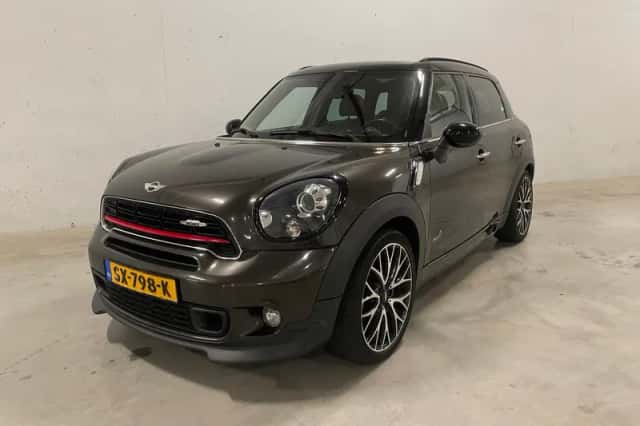 MINI Countryman (2014) thumbnail 3