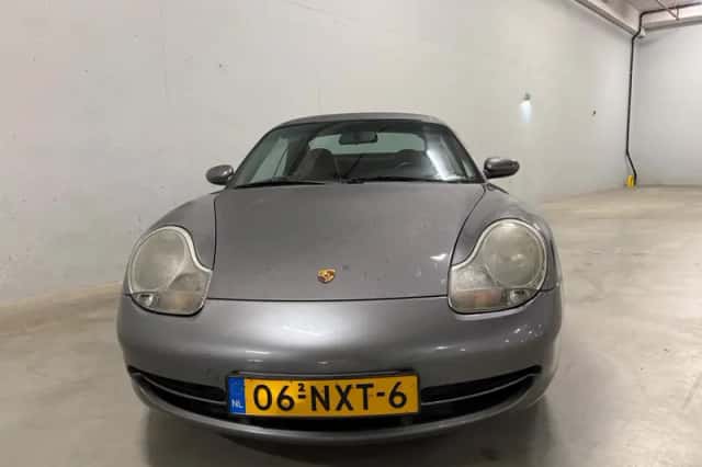 Porsche 911 (2001) thumbnail 4