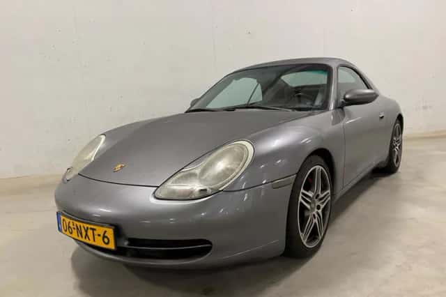 Porsche 911 (2001) thumbnail 5