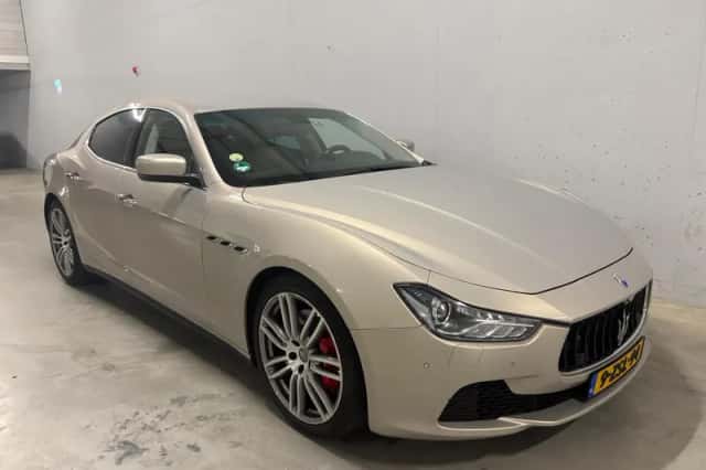 Maserati Ghibli (2015) thumbnail 3
