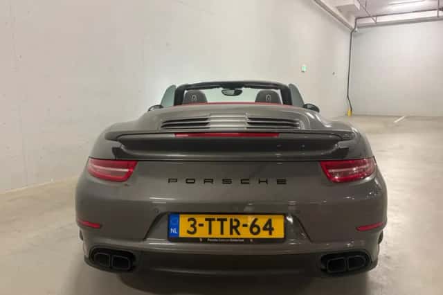 Porsche 911 (2014) thumbnail 5