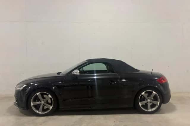Audi TTS (2010) thumbnail 1