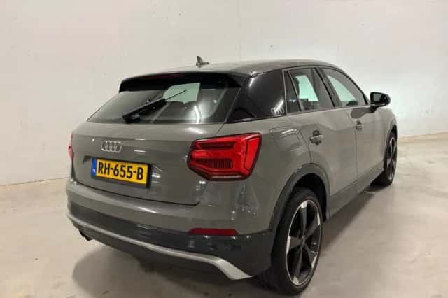 Audi Q2 (2017) thumbnail 3