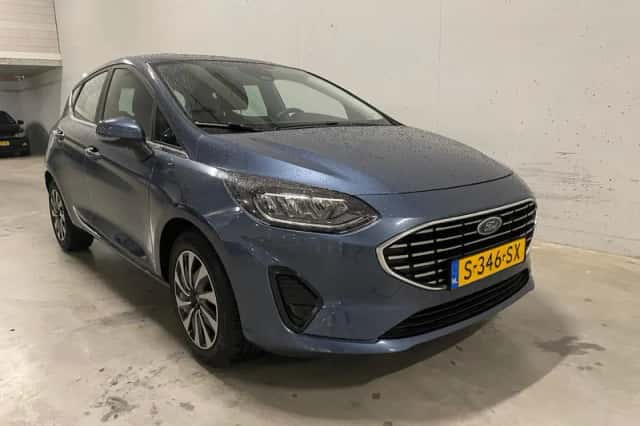 Ford Fiesta (2023) thumbnail 3