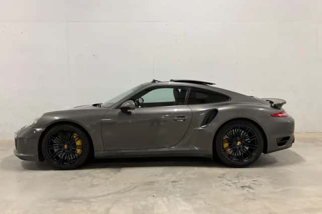 Porsche 911 (2014) thumbnail 1