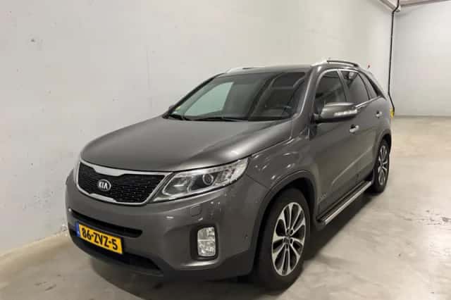 Kia Sorento (2013) thumbnail 6