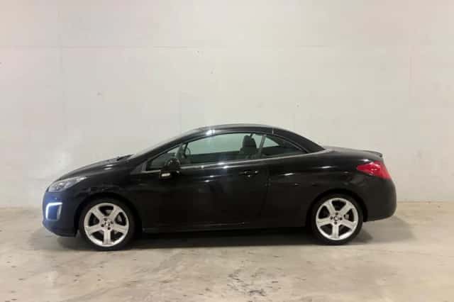 Peugeot 308 (2013) thumbnail 2
