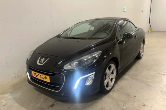 Peugeot 308 (2013) thumbnail 4