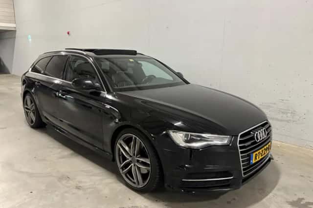 Audi A6 (2014) thumbnail 2