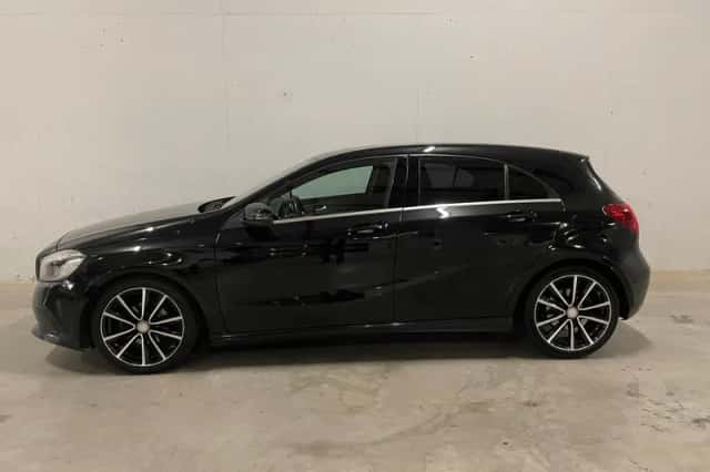 Mercedes-Benz A-Klasse (2016) thumbnail 1
