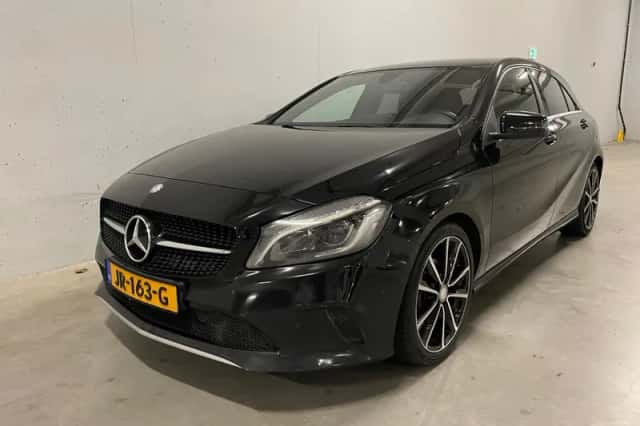 Mercedes-Benz A-Klasse (2016) thumbnail 2
