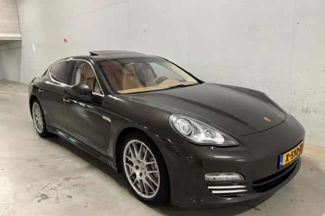 Porsche Panamera (2009) thumbnail 6