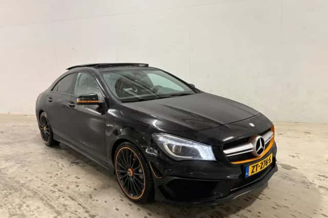Mercedes-Benz CLA-Klasse (2015) thumbnail 2
