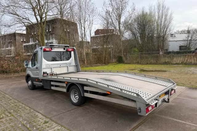 Ford Transit (2022) thumbnail 4