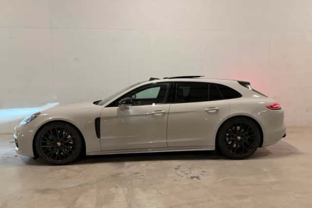 Porsche Panamera (2018) thumbnail 2