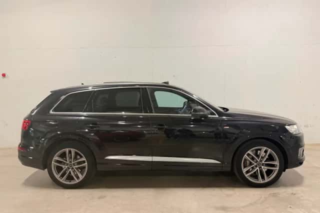 Audi Q7 (2016) thumbnail 1