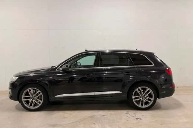 Audi Q7 (2016) thumbnail 2