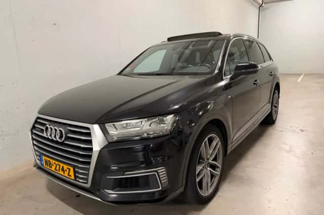 Audi Q7 (2016) thumbnail 3