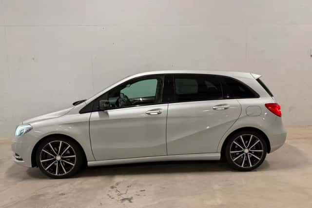 Mercedes-Benz B-Klasse (2014) thumbnail 2