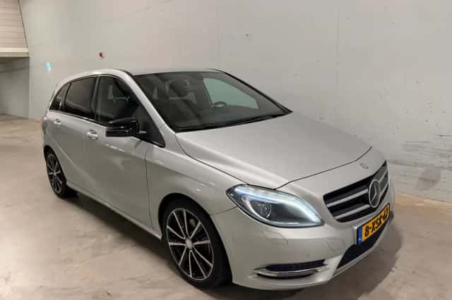 Mercedes-Benz B-Klasse (2014) thumbnail 3