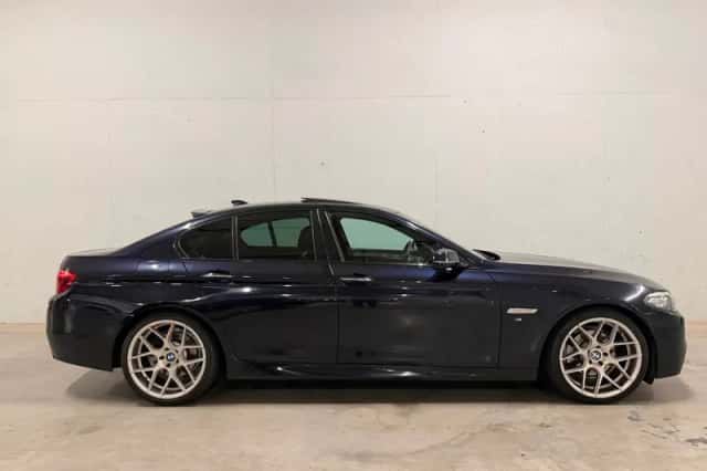 BMW 5-Serie (2014) thumbnail 1
