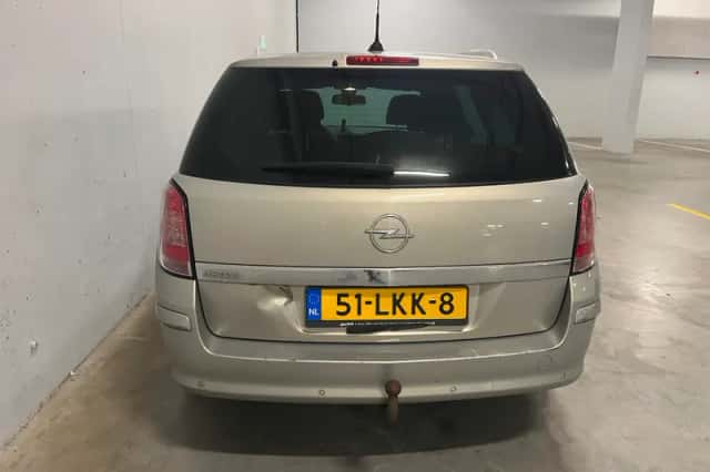 Opel Astra (2010) thumbnail 6