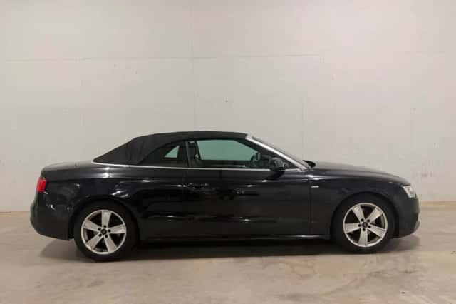 Audi A5 (2012) thumbnail 2
