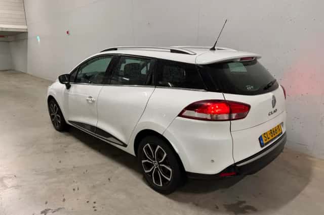 Renault Clio (2018) thumbnail 3