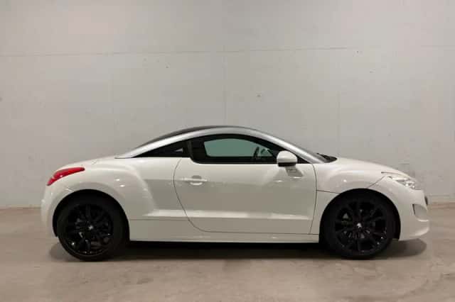 Peugeot RCZ (2011) thumbnail 2