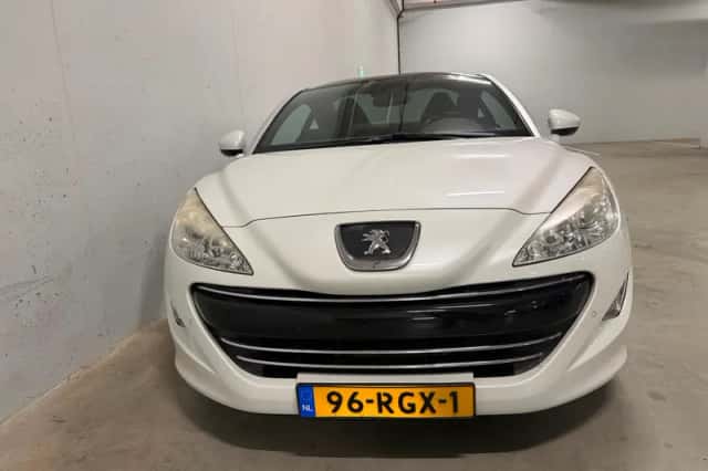 Peugeot RCZ (2011) thumbnail 5