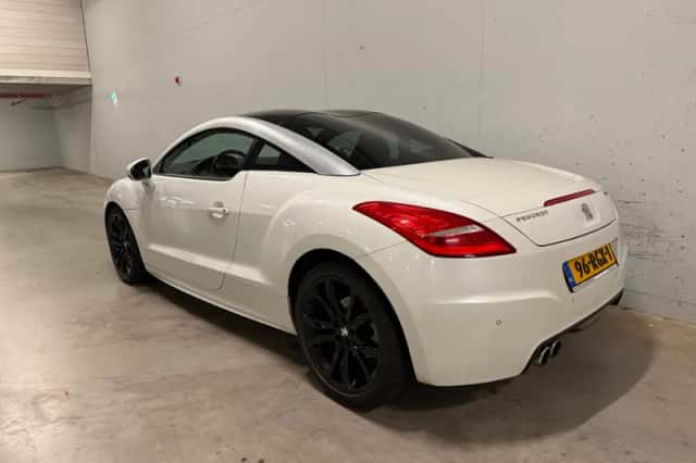 Peugeot RCZ (2011) thumbnail 6