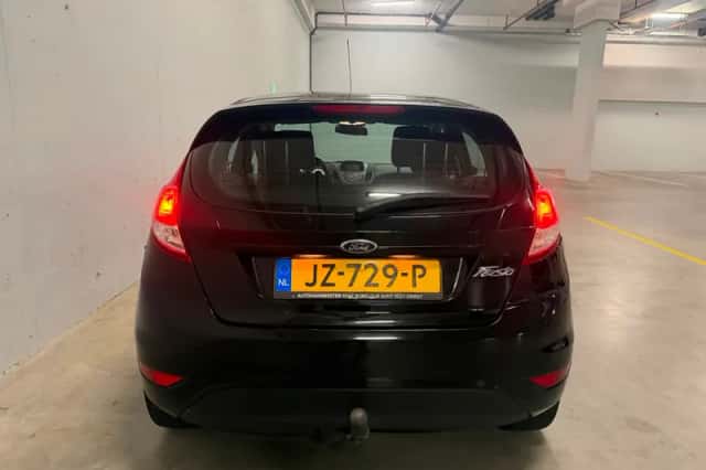 Ford Fiesta (2016) thumbnail 4