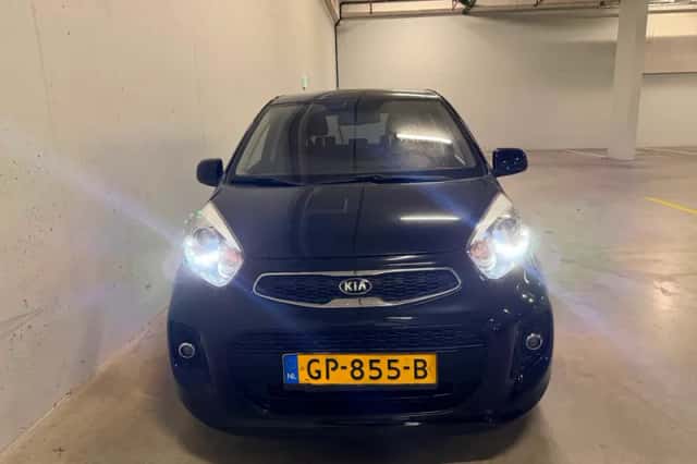 Kia Picanto (2015) thumbnail 4