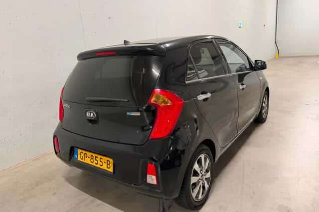 Kia Picanto (2015) thumbnail 6