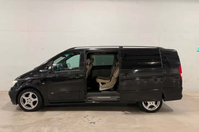 Mercedes-Benz Viano (2010) thumbnail 1