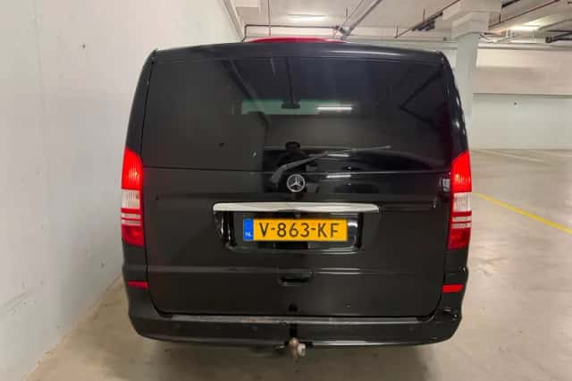 Mercedes-Benz Viano (2010) thumbnail 3