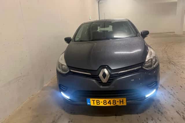 Renault Clio (2018) thumbnail 5