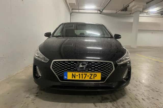 Hyundai i30 (2017) thumbnail 3
