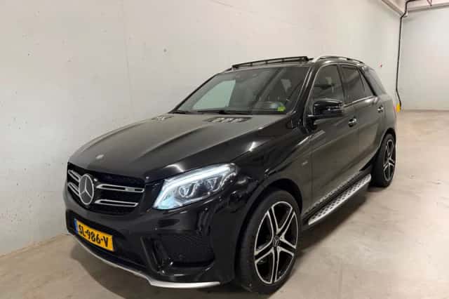 Mercedes-Benz GLE (2017) thumbnail 5