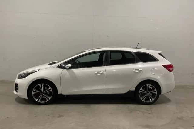 Kia Cee'd (2016) thumbnail 2