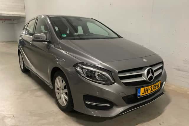 Mercedes-Benz B-Klasse (2016) thumbnail 2