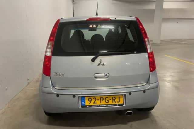 Mitsubishi Colt (2004) thumbnail 5