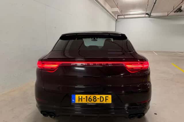 Porsche Cayenne (2020) thumbnail 6