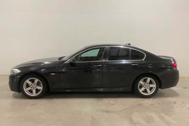BMW 5-Serie (2010) thumbnail 1