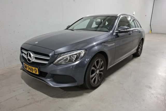 Mercedes-Benz C-Klasse (2014) thumbnail 2