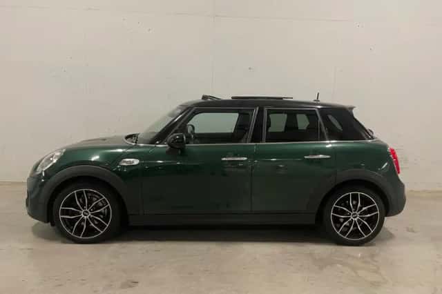 MINI Cooper S (2015) thumbnail 2