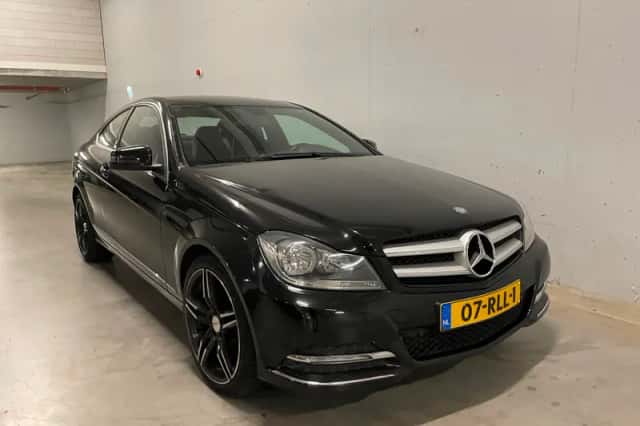 Mercedes-Benz C-Klasse (2011) thumbnail 2